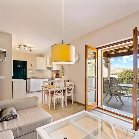 Cozy In With Kitchen Apartment Zaboric